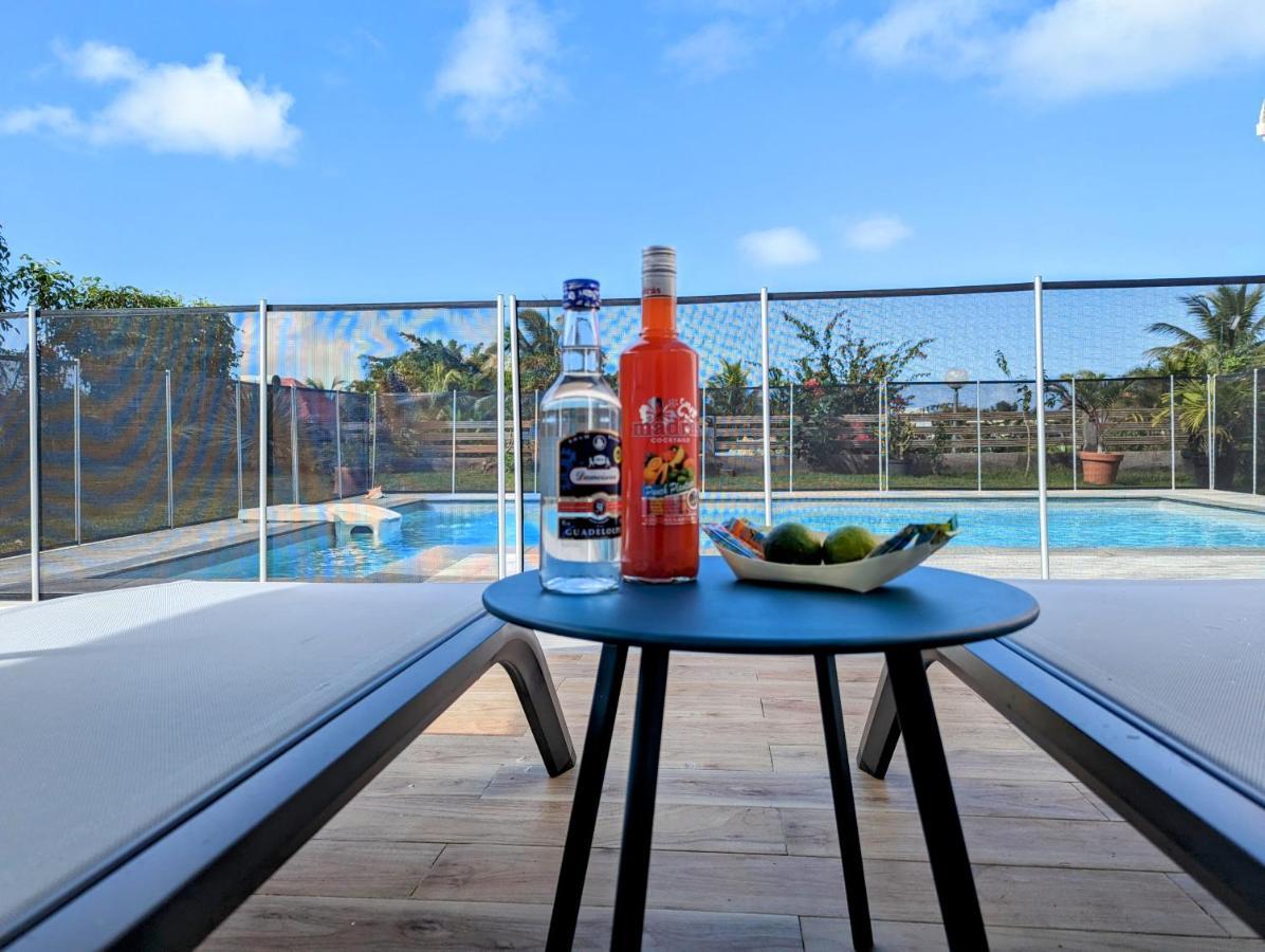 Villa Oneway, Piscine Privee, Classee 3 Etoiles Sainte-Rose Exteriör bild