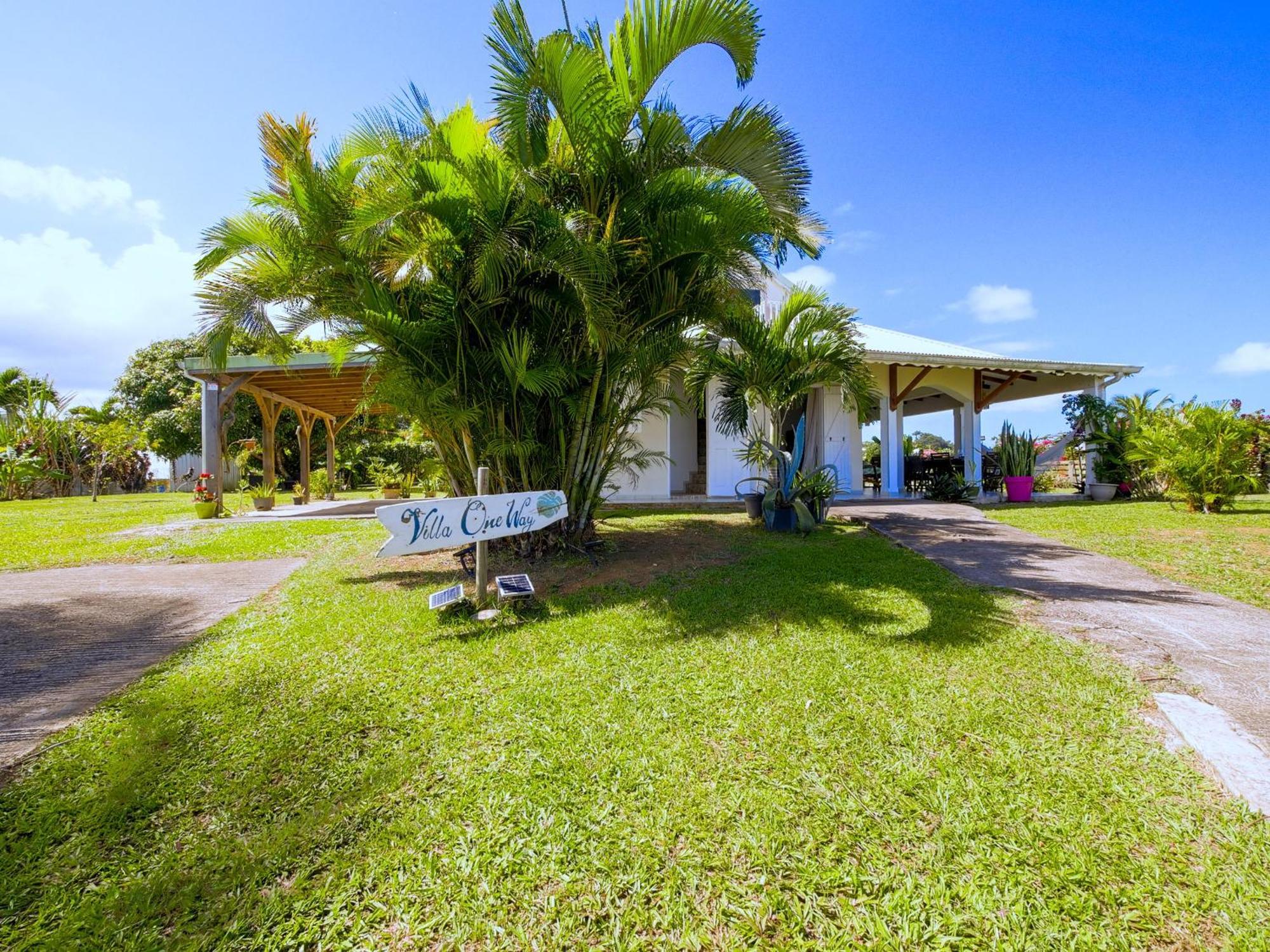 Villa Oneway, Piscine Privee, Classee 3 Etoiles Sainte-Rose Exteriör bild